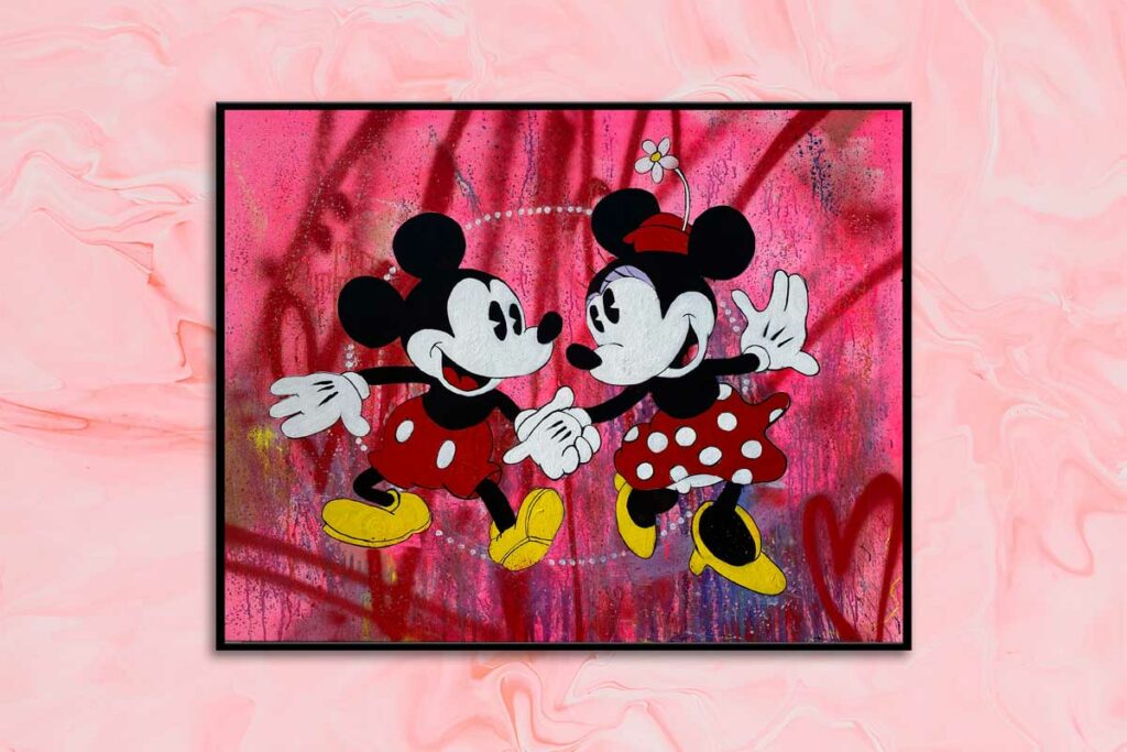 Mickey og Minnie Mouse maleri på pink baggrund